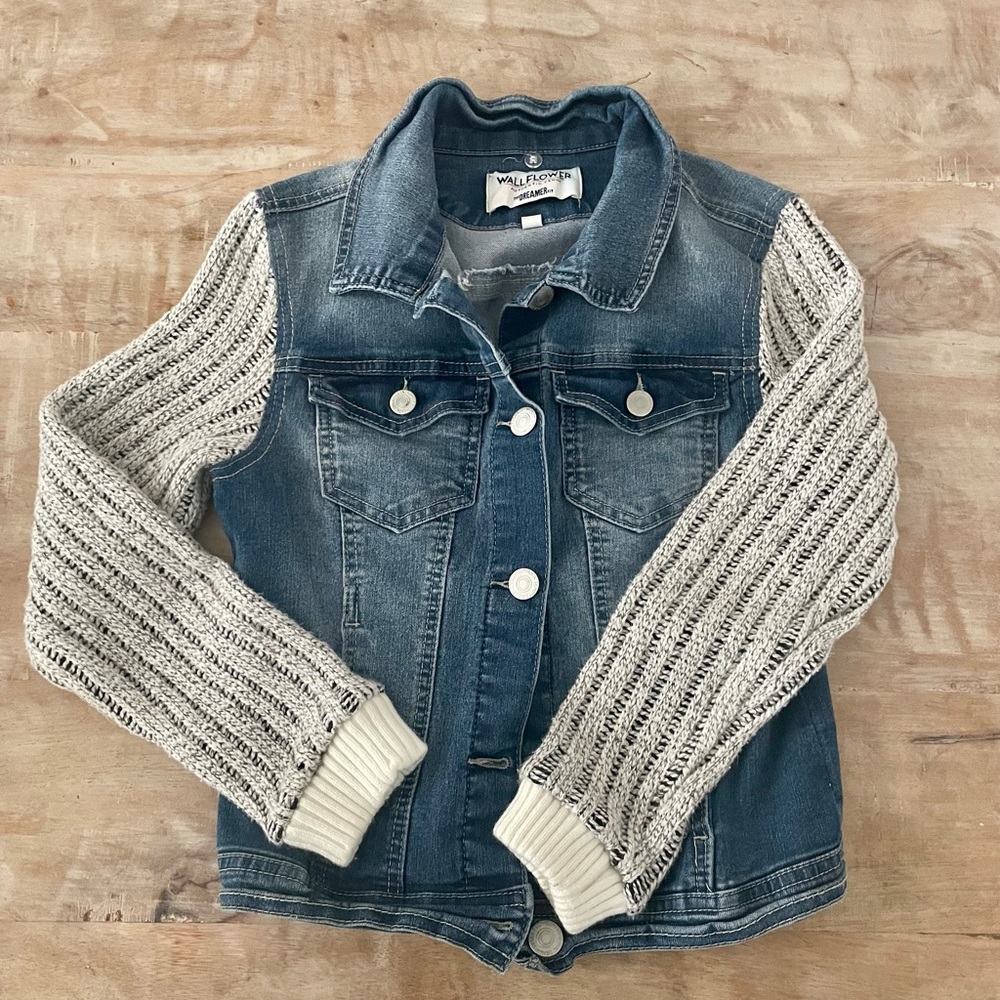 5/$25 Girls Jean Jacket Size S